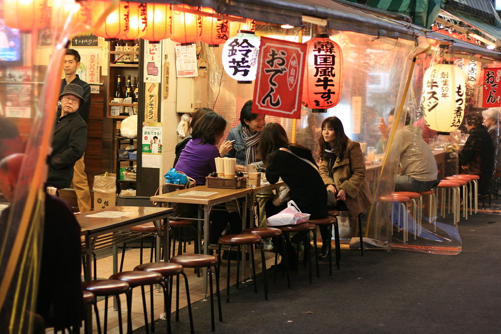 japanese women at bar evening