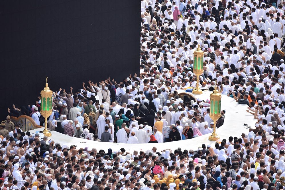 kaaba door ppl