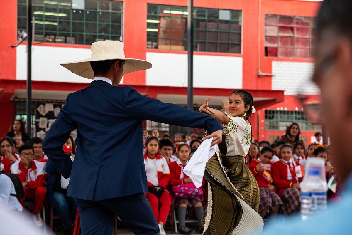 school kids dance lima